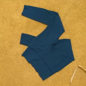 Athleta Salutation Stash Tight